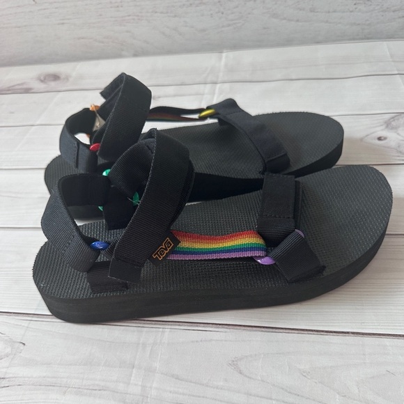 TEVA Universal Midform Pride Sandals | Men’s 11 | NWT Rainbow LGBTQ Comfortable main image 5